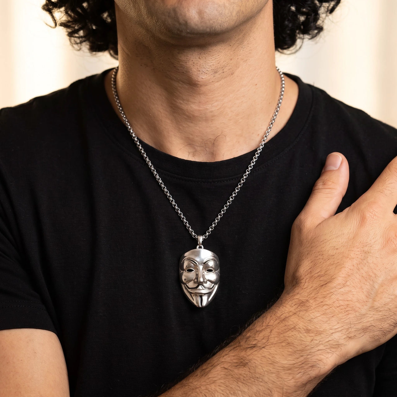 Vendetta Necklace Silver – close-up worn on a man's wrist | Brother & Sisters | SKU: White Gold