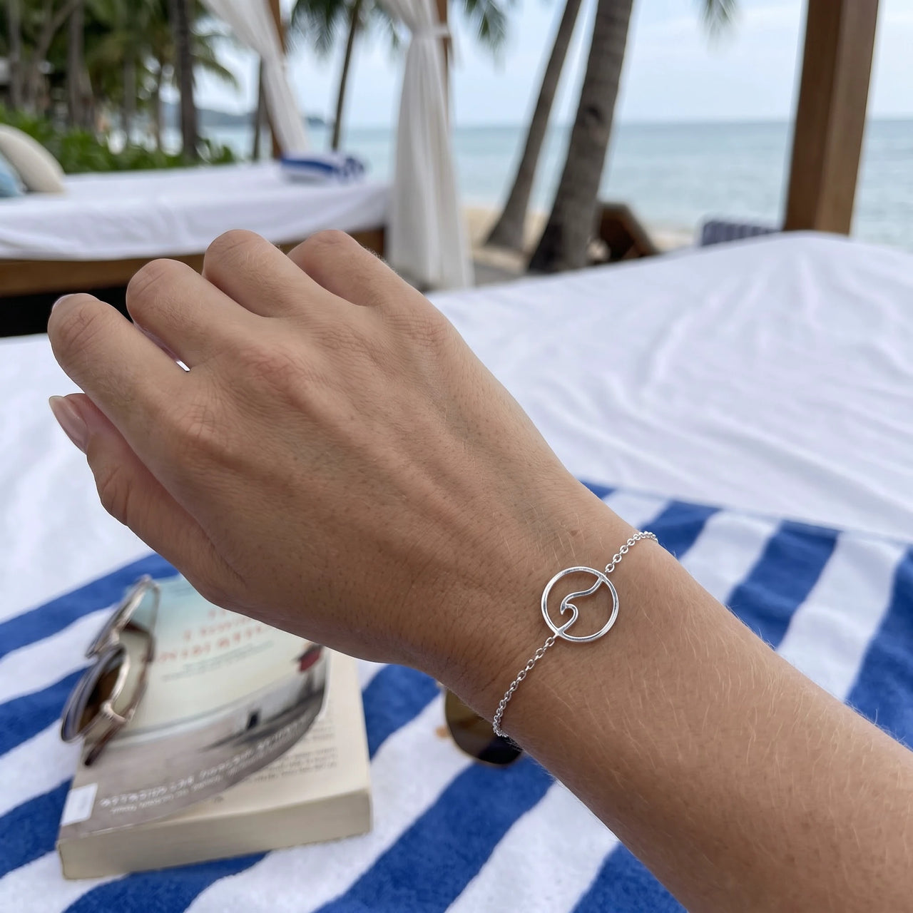 Beach bracelet — worn, real size, silver | SKU: 17429078-white-gold